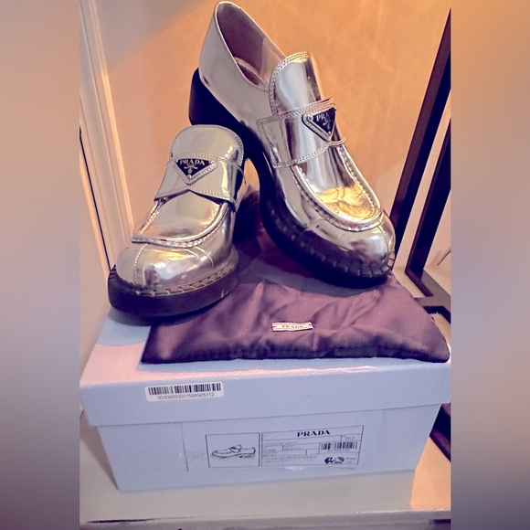 Prada Metallic Loafer Silver size 39.5 - Picture 1 of 3